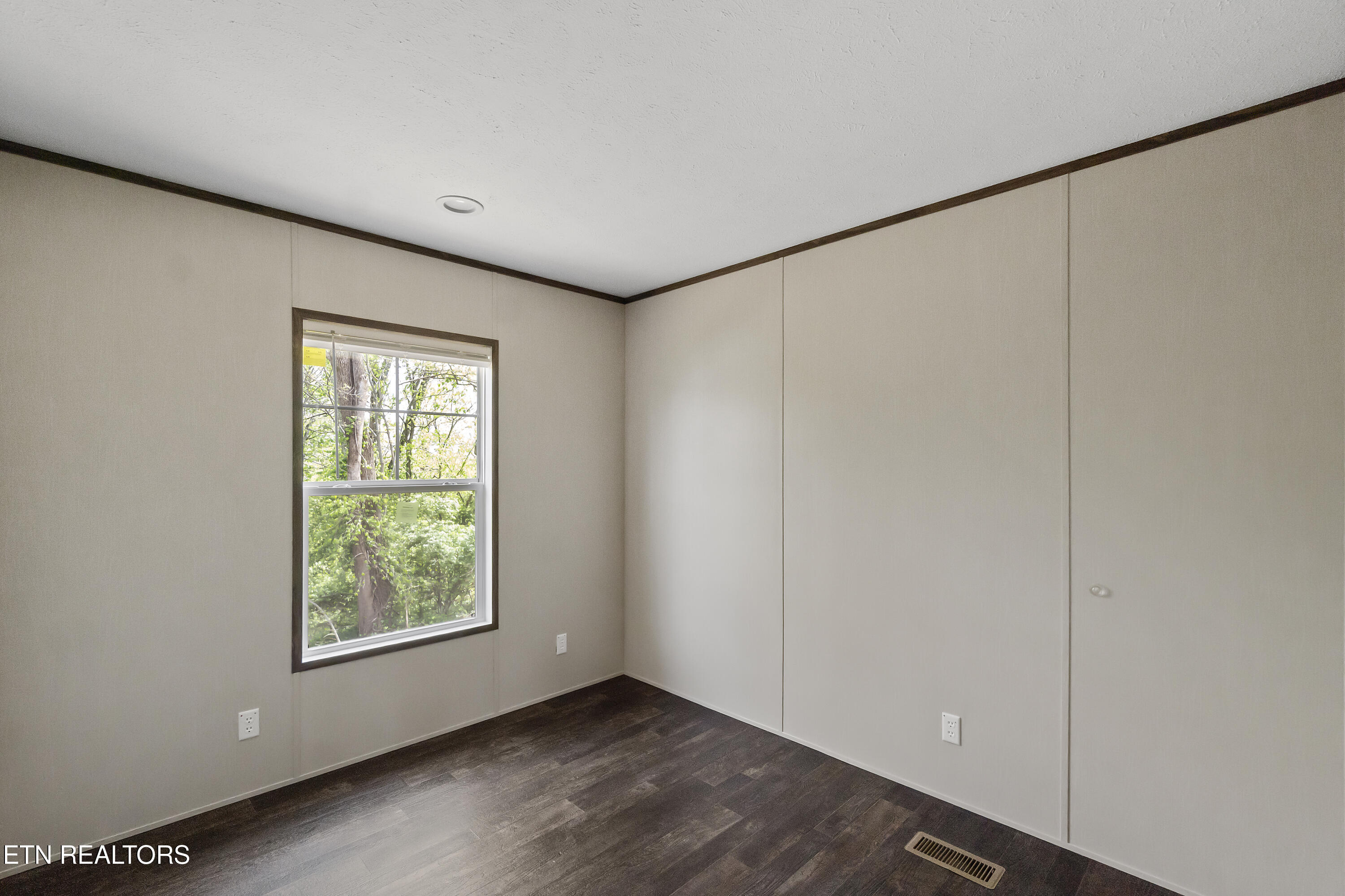 622 East Barton Ridge Road Greeneville, TN 37745 - Photo 40 of 51 DSC06539