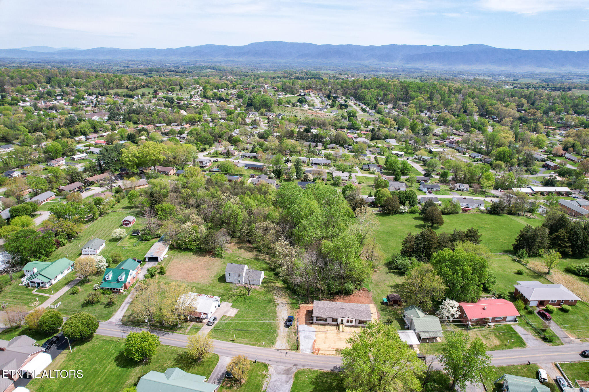 622 East Barton Ridge Road Greeneville, TN 37745 - Photo 47 of 51 DJI_0271 (1)