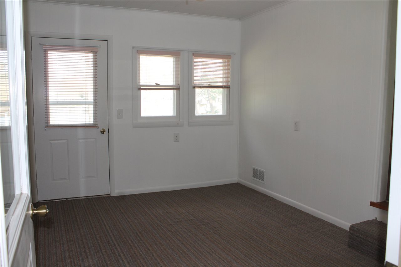 3660 Pineland Point Gladwin, MI 48624 - Photo 27 of 31 1860748-26.JPG