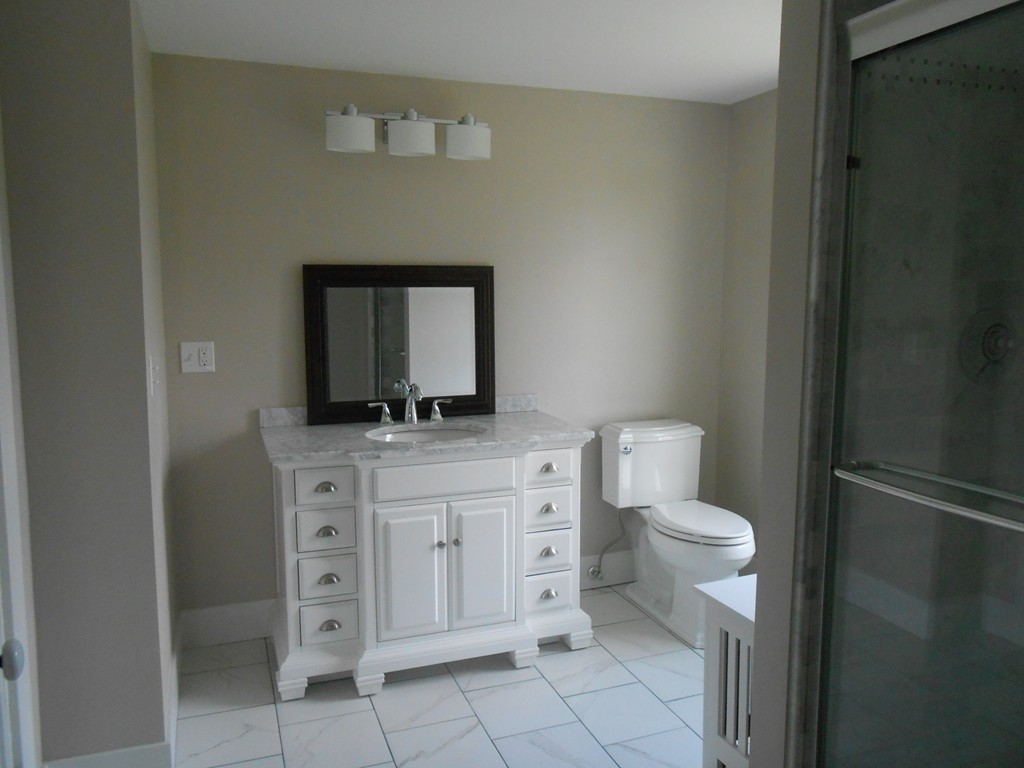 923 Main Road Westport, MA 02790 - Photo 12 of 18 Gallery Image 12