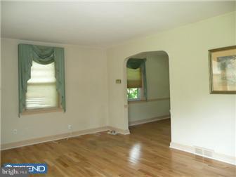 2603 Springfield Road Broomall, PA 19008 - Photo 2 of 12 Living Room