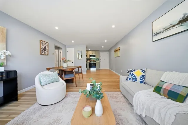 $3,400 | 20 Radcliffe Road, Unit 209, Boston, MA 02134