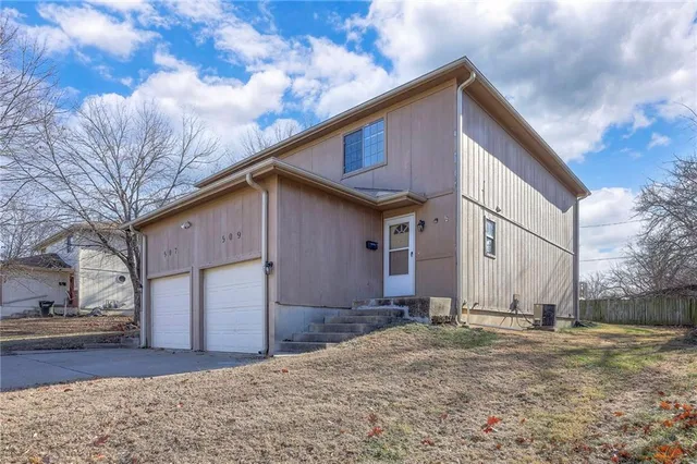 $275,000 | 507 Pawnee Street, Leavenworth, KS 66048