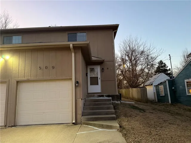 $275,000 | 507 Pawnee Street, Leavenworth, KS 66048