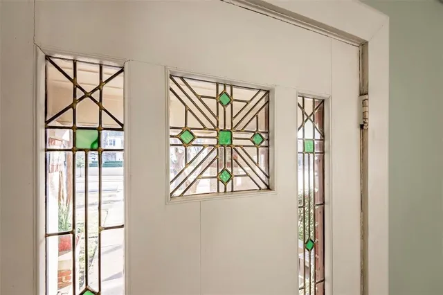 a view of front door with a door