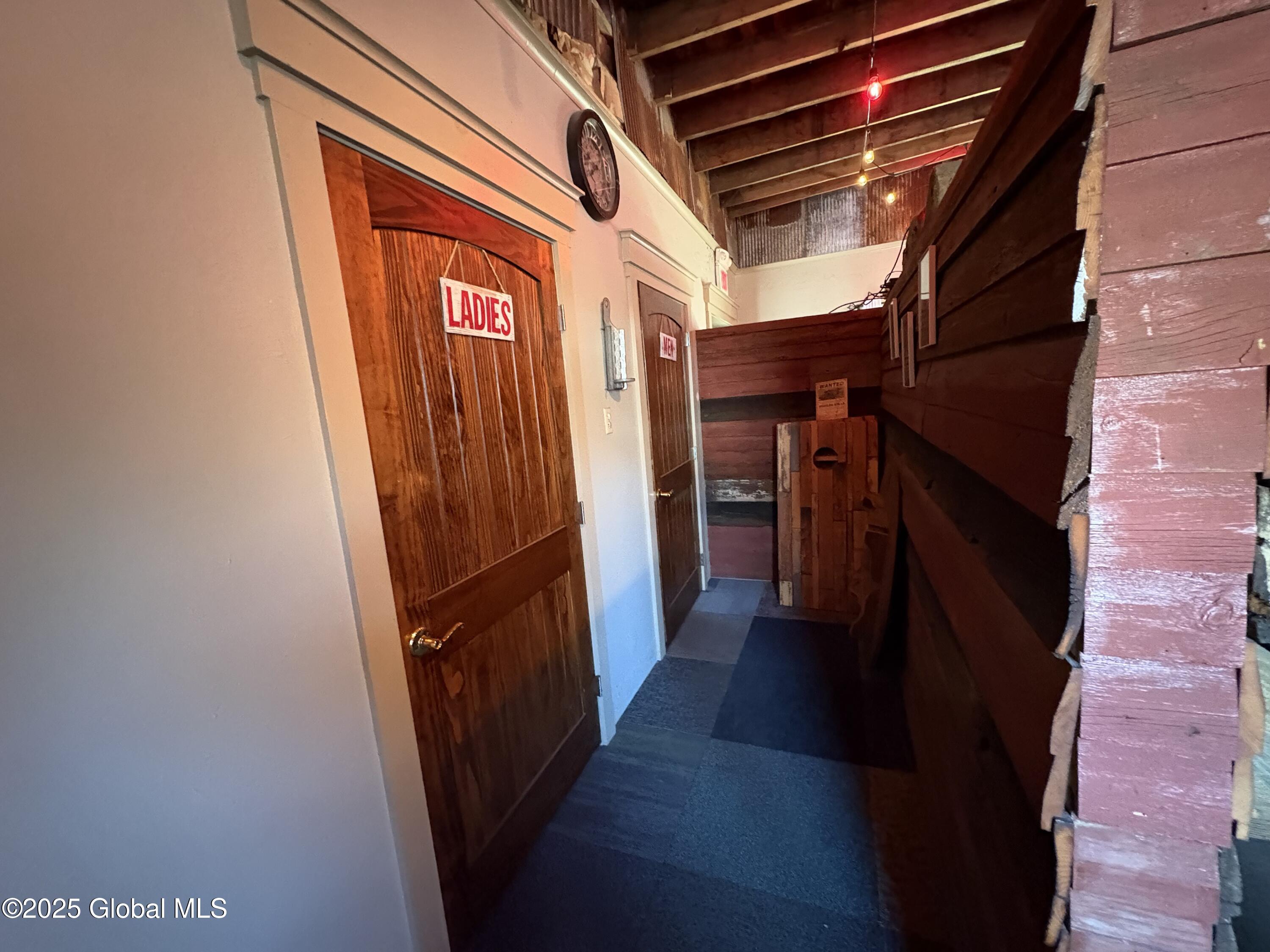 3304 Amsterdam Road Schenectady, NY 12302 - Photo 9 of 12 IMG_0833