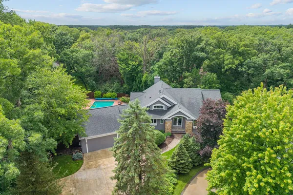 $1,350,000 | 2700 Ashbourne Road, Minnetonka, MN 55391