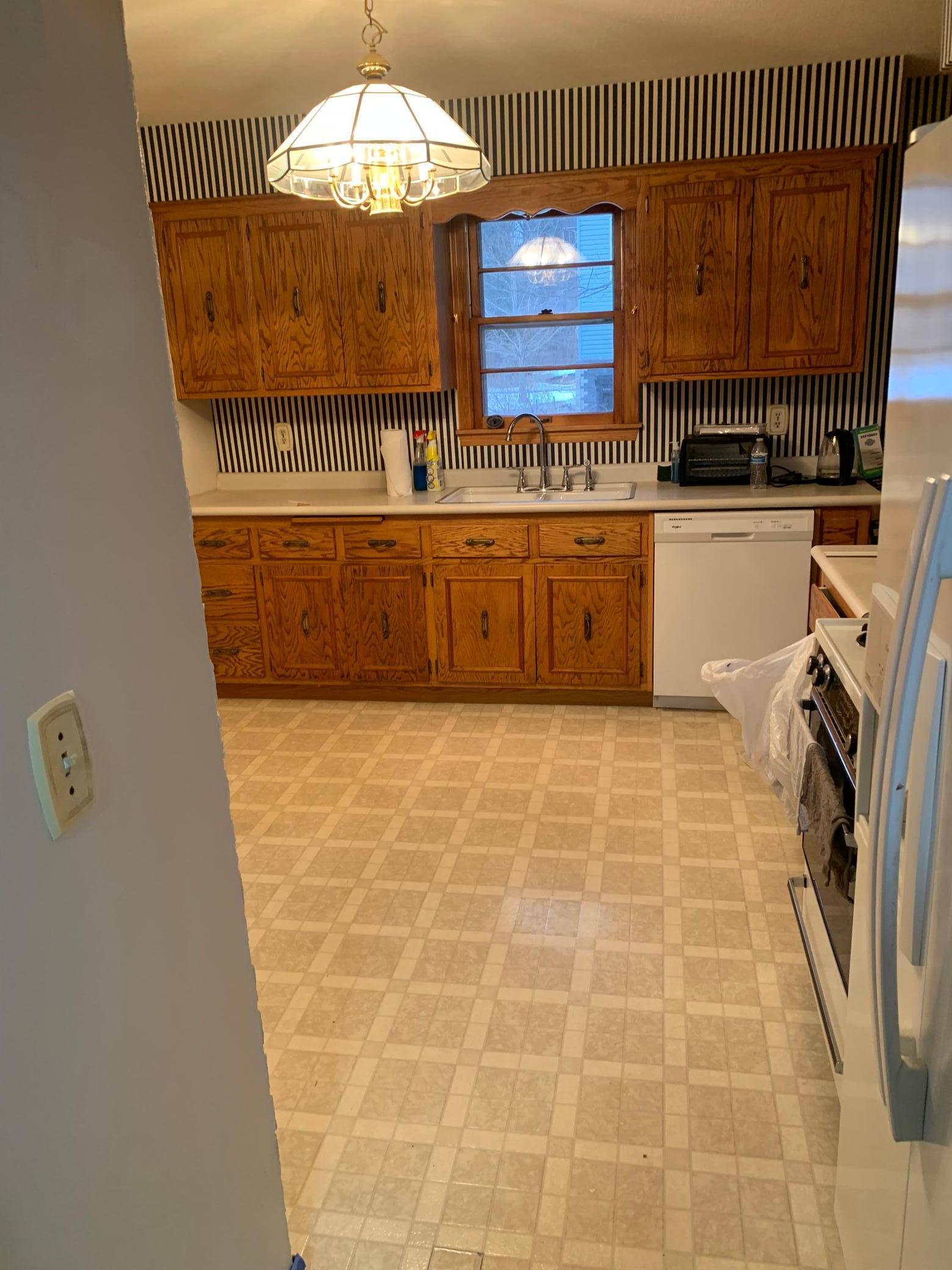 614 Cheryl Street Northeast Fridley, MN 55432 - Photo 7 of 12