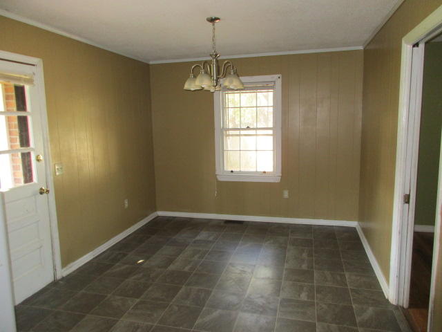 511 Dandridge Road Walterboro, SC 29488 - Photo 4 of 8 IMG_6966