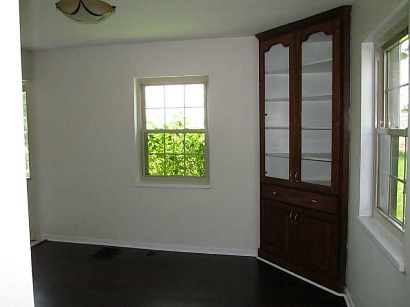 3279 Rebert Pike Springfield, OH 45502 - Photo 11 of 21 Gallery Image 11