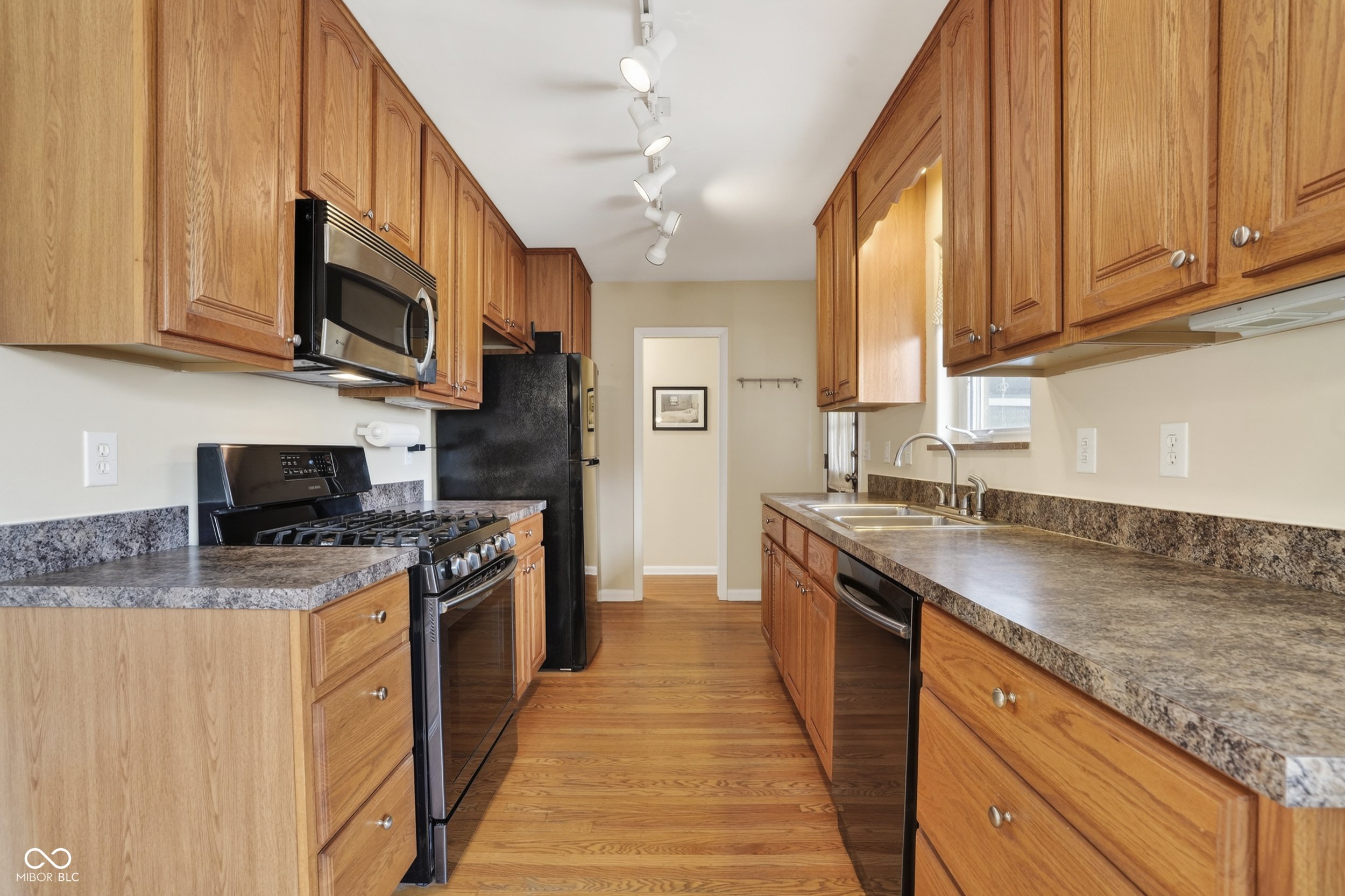 1123 North Audubon Road Indianapolis, IN 46219 - Photo 13 of 42 Gallery Image 13