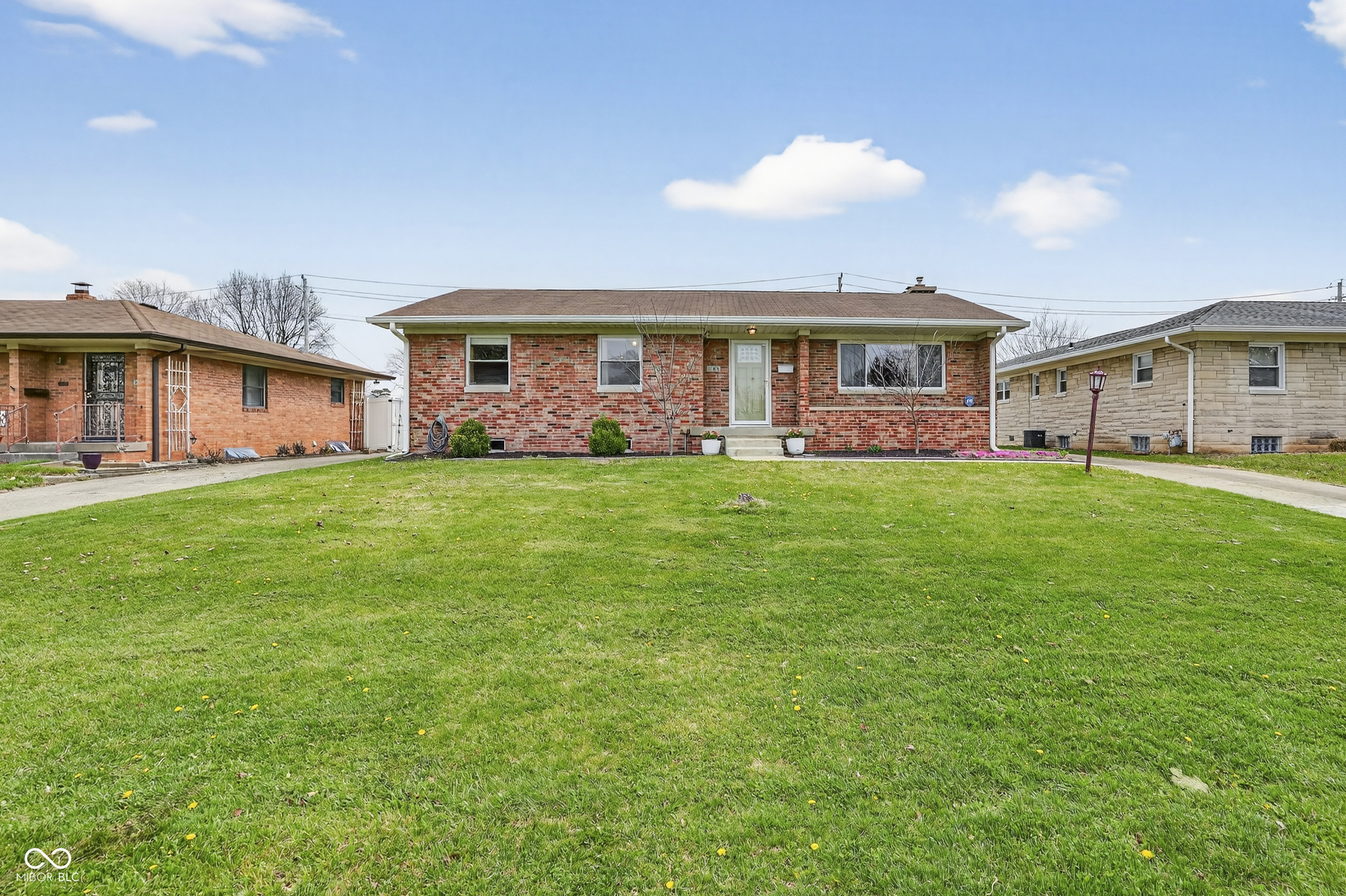 1123 North Audubon Road Indianapolis, IN 46219 - Photo 3 of 42 Gallery Image 3