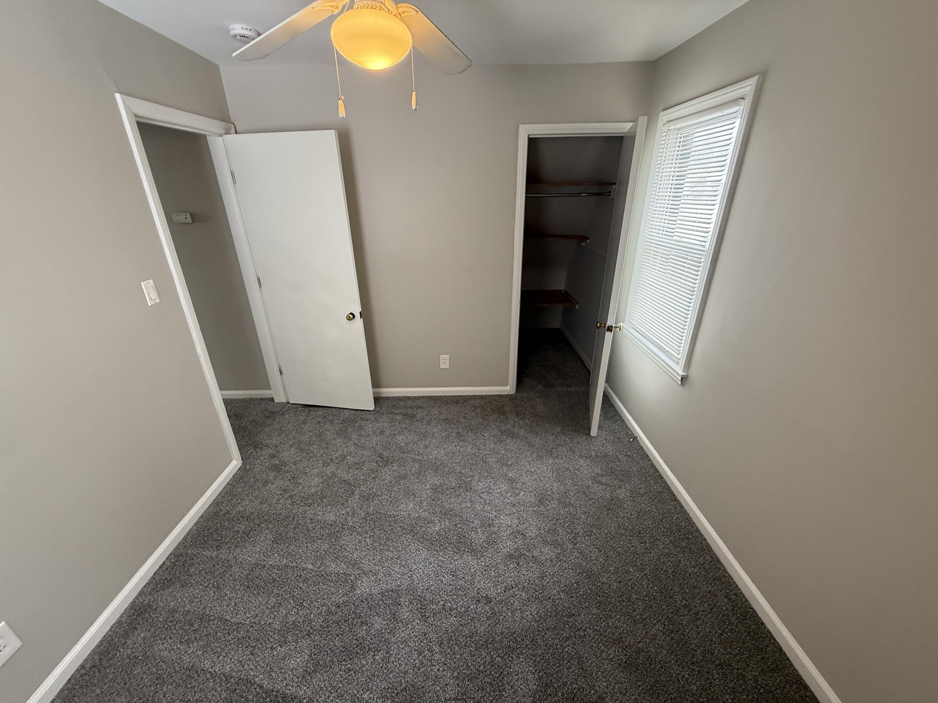 24360 Flower Avenue Eastpointe, MI 48021 - Photo 8 of 17 IMG_2066