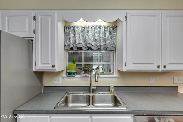 $262,900 | 100 Fairdale Place, Brandon, MS 39042