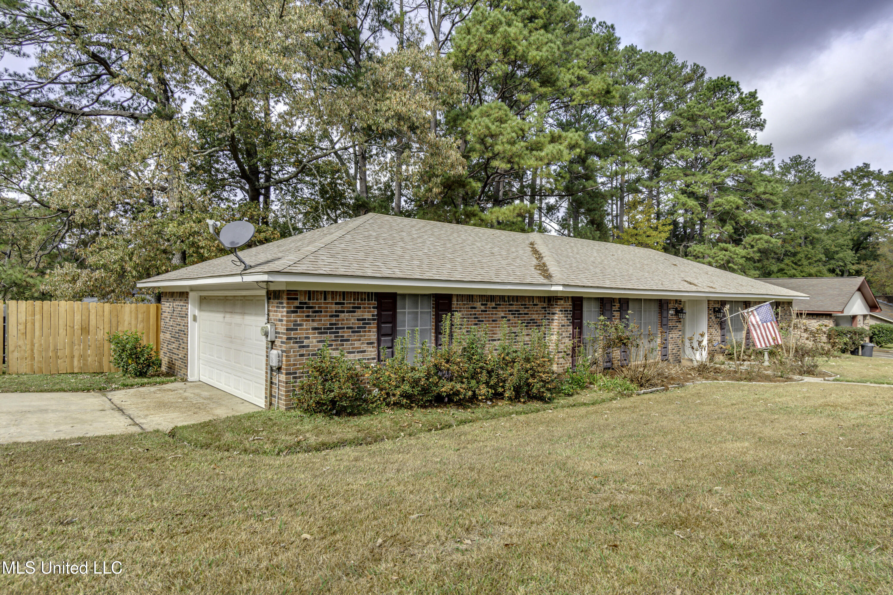 100 Fairdale Place Brandon, MS 39042 - Photo 2 of 51 100 Fairdale Pl--6