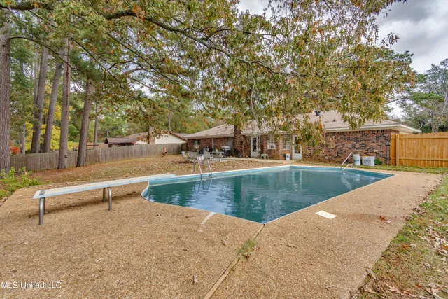 $262,900 | 100 Fairdale Place, Brandon, MS 39042