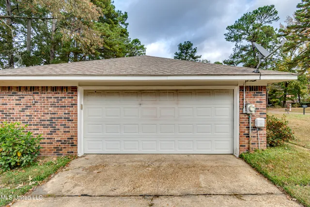 $262,900 | 100 Fairdale Place, Brandon, MS 39042
