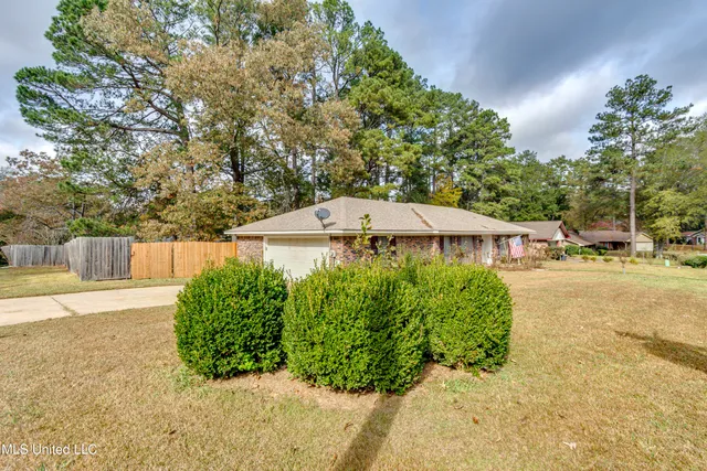 $262,900 | 100 Fairdale Place, Brandon, MS 39042
