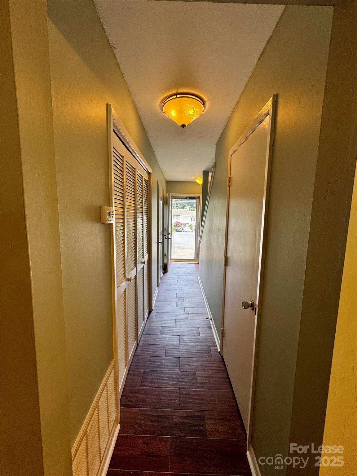 6048 Heath Valley Road Charlotte, NC 28210 - Photo 7 of 29