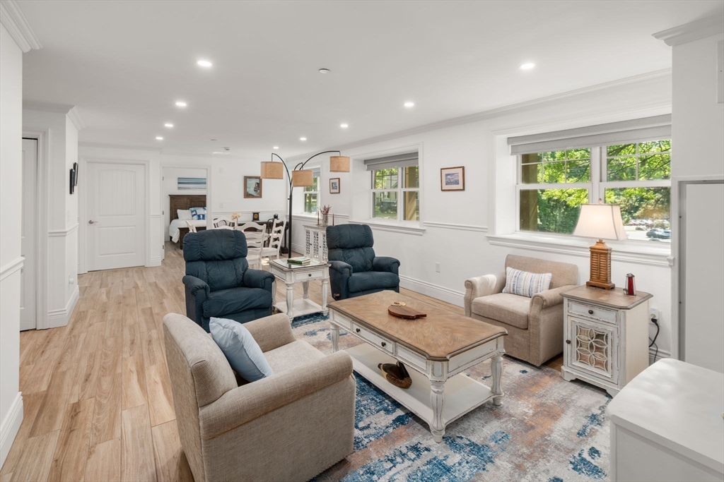 12 Russell Road, Unit 103 Wellesley, MA 02482 - Photo 8 of 17