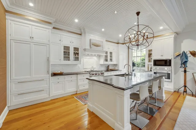 $2,825,000 | 166 Rowayton Avenue, Unit 2, Norwalk, CT 06853