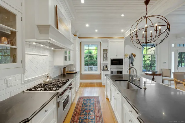 $2,875,000 | 166 Rowayton Avenue, Unit 2, Norwalk, CT 06853