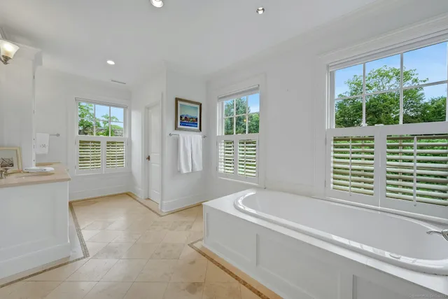 $2,875,000 | 166 Rowayton Avenue, Unit 2, Norwalk, CT 06853