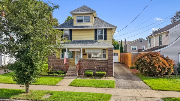 $170,000 | 409 Adams Avenue, Endicott, NY 13760