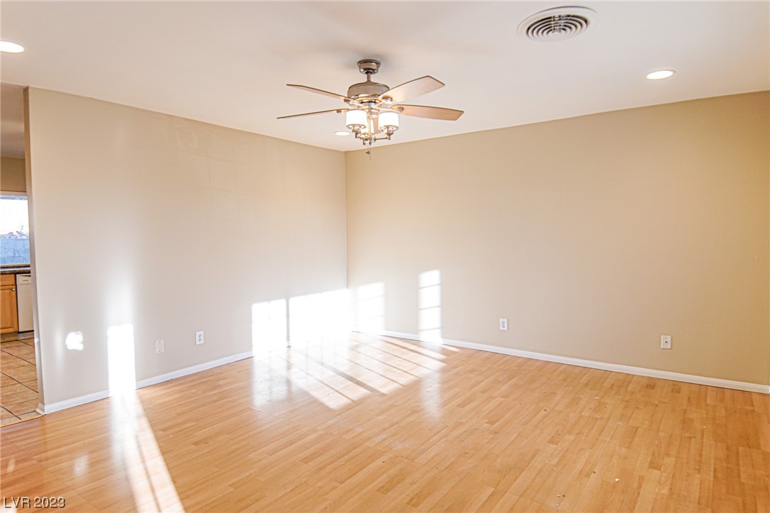 608 Greenway Road Henderson, NV 89002 - Photo 3 of 18