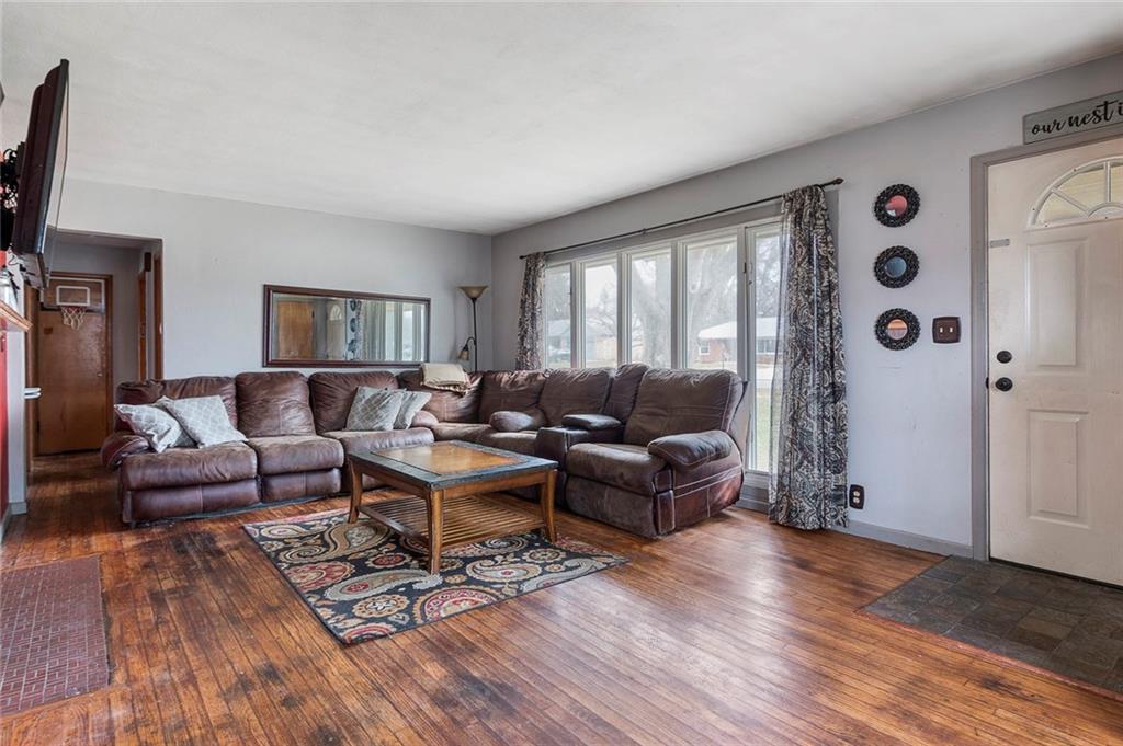 3430 Hawthorne Road Anderson, IN 46011 - Photo 3 of 15 Gallery Image 3
