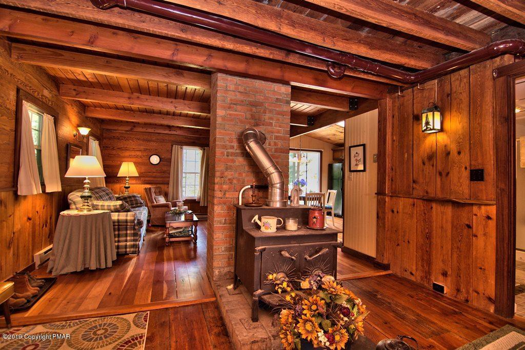164 Spruce Woods Road Stroudsburg, PA 18360 - Photo 2 of 82 Photo 12
