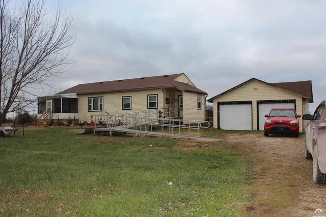 $225,000 | 12279 South Docking Road, Burlingame, KS 66413