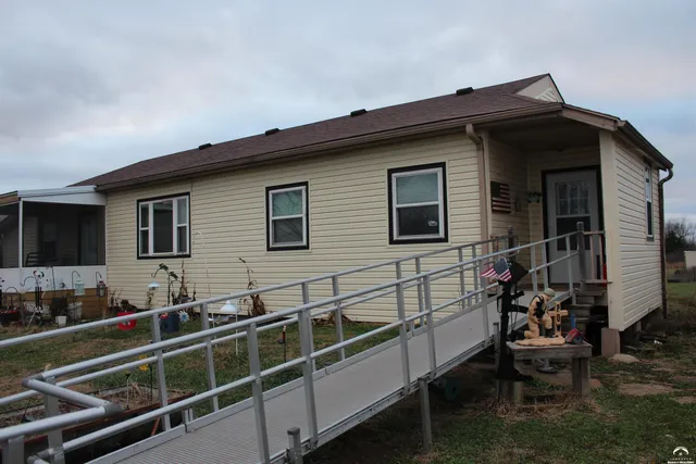 $225,000 | 12279 South Docking Road, Burlingame, KS 66413