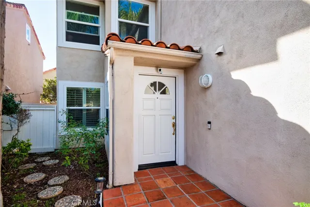 $1,700,000 | 19 Las Cruces, Irvine, CA 92614