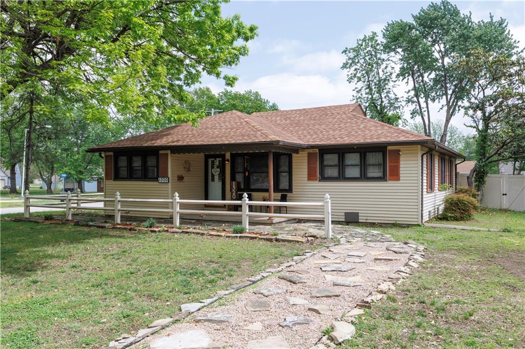 1320 North 5th Street Neodesha, KS 66757 - Photo 1 of 36