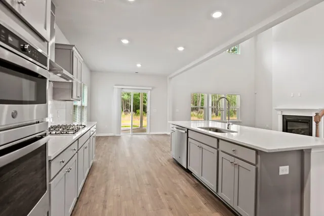 $2,900 | 164 Belfort Place, Summerville, SC 29486