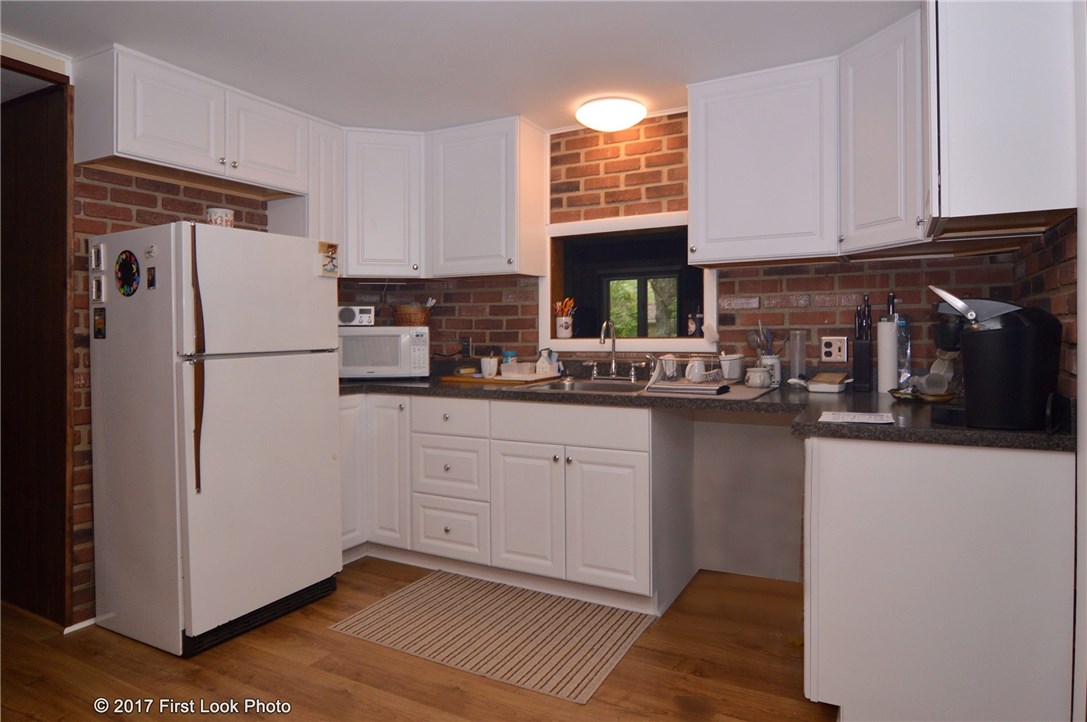 505 Rockland Road Scituate, RI 02857 - Photo 9 of 27
