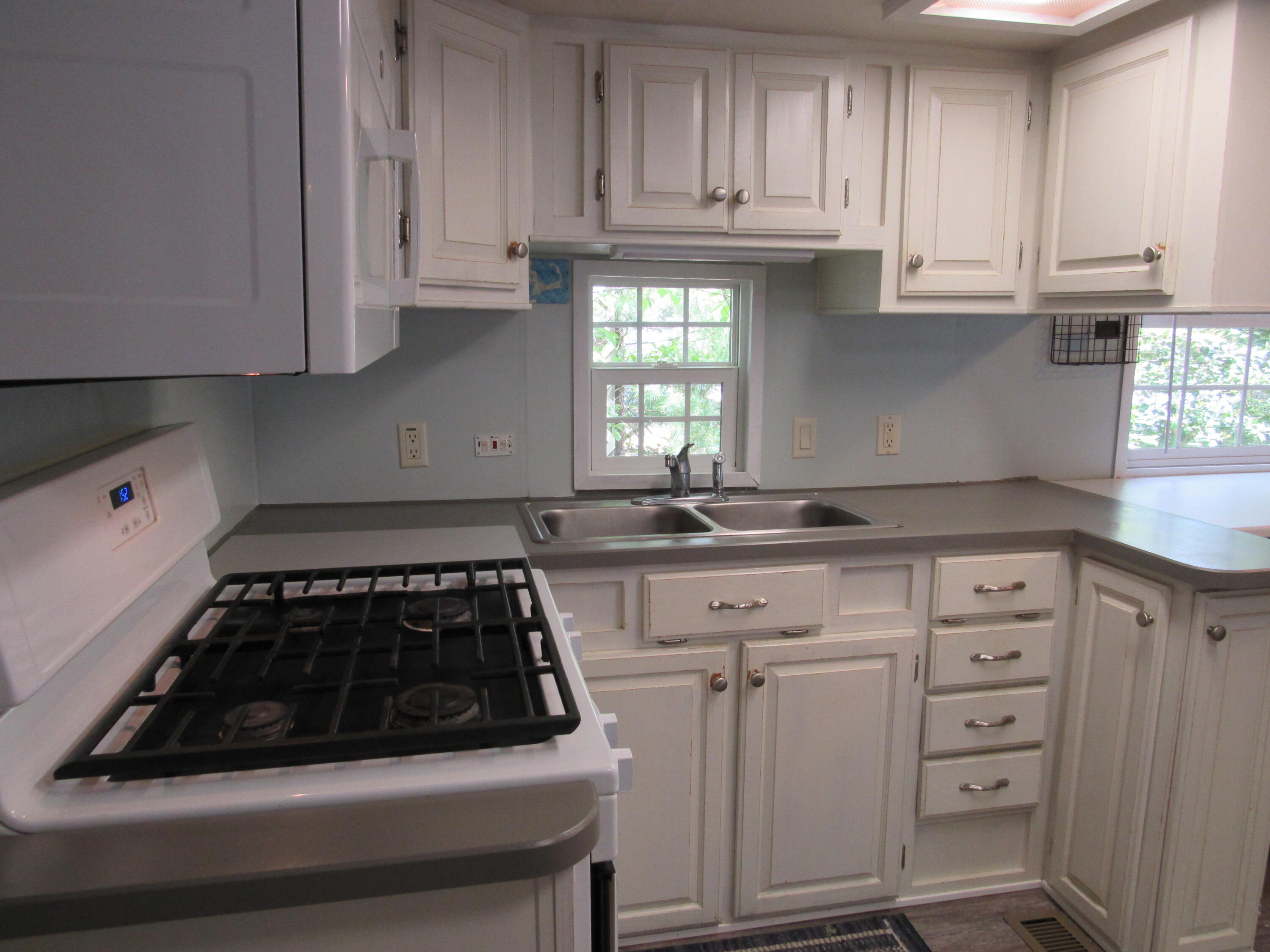 185 Cotuit Road, Unit C17 Sandwich, MA 02563 - Photo 8 of 36 IMG_3292
