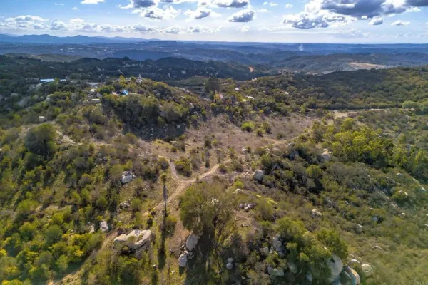 $978,000 | 2494 Lane Fallbrook Ca, Fallbrook, CA 92028