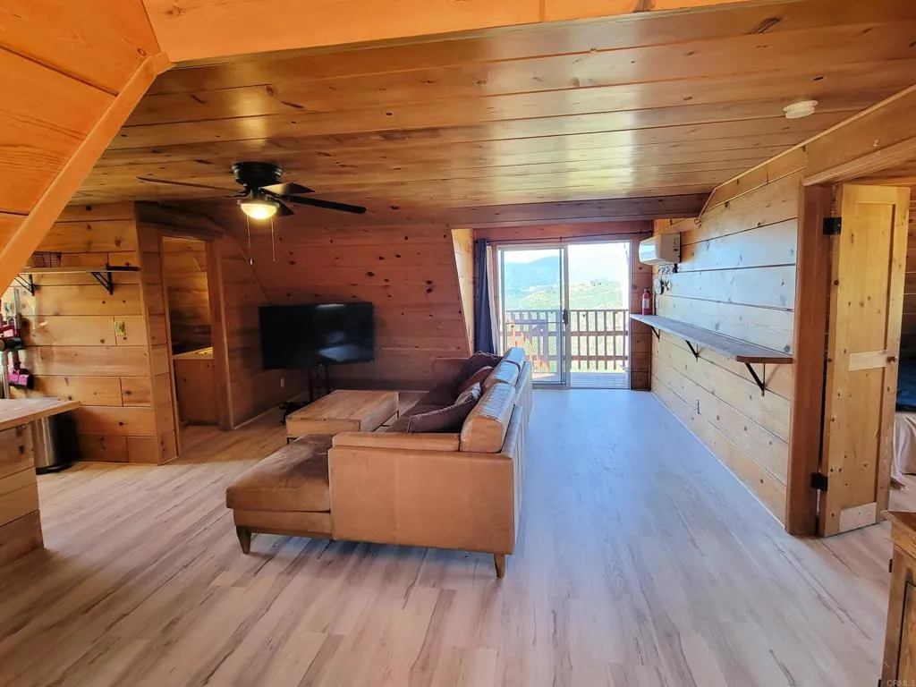 2494 Lane Fallbrook Ca Fallbrook, CA 92028 - Photo 5 of 62 Barndominium Interior