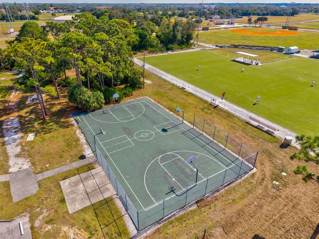 608 Pinebrook Crescent, Unit 8 Venice, FL 34285 - Photo 67 of 75