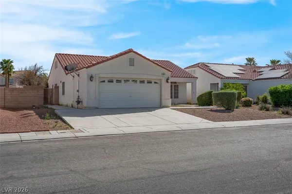 $2,000 | 2007 Mountain Sunset Avenue, North Las Vegas, NV 89031