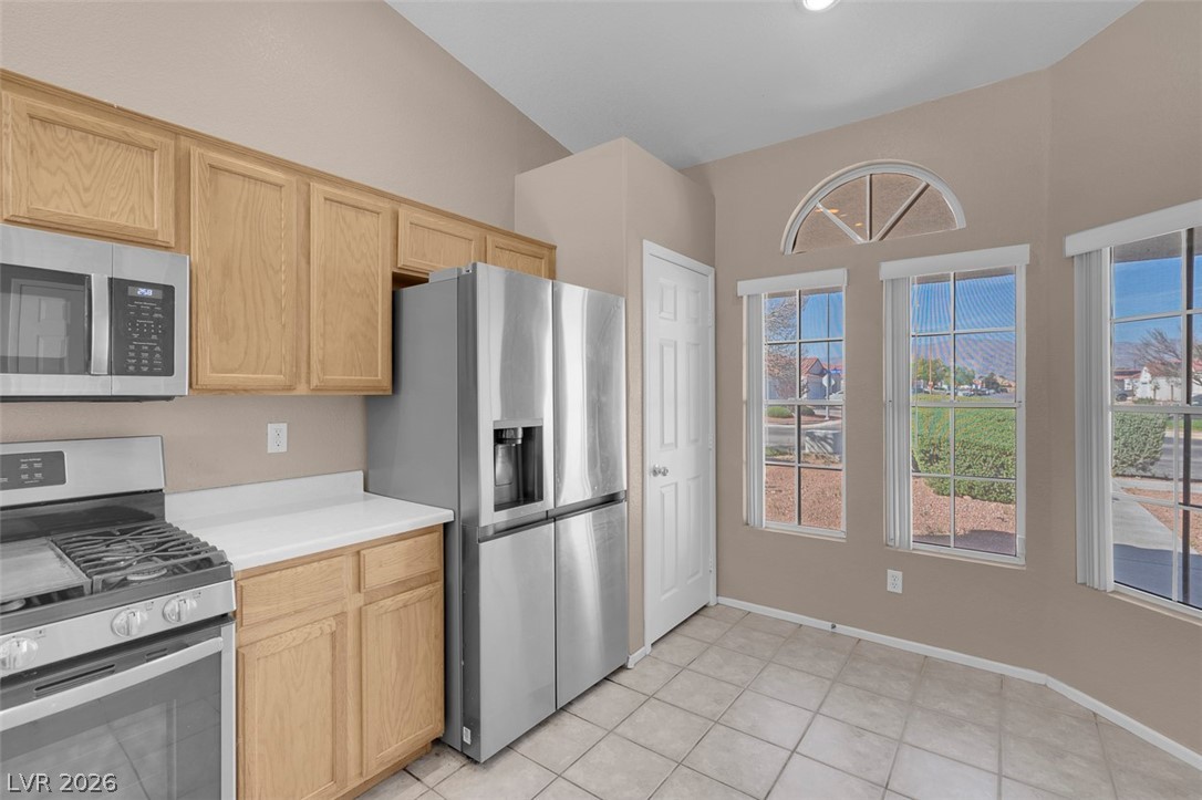 2007 Mountain Sunset Avenue North Las Vegas, NV 89031 - Photo 14 of 48