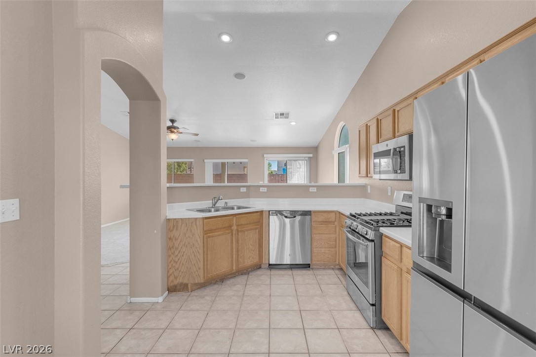 2007 Mountain Sunset Avenue North Las Vegas, NV 89031 - Photo 18 of 48