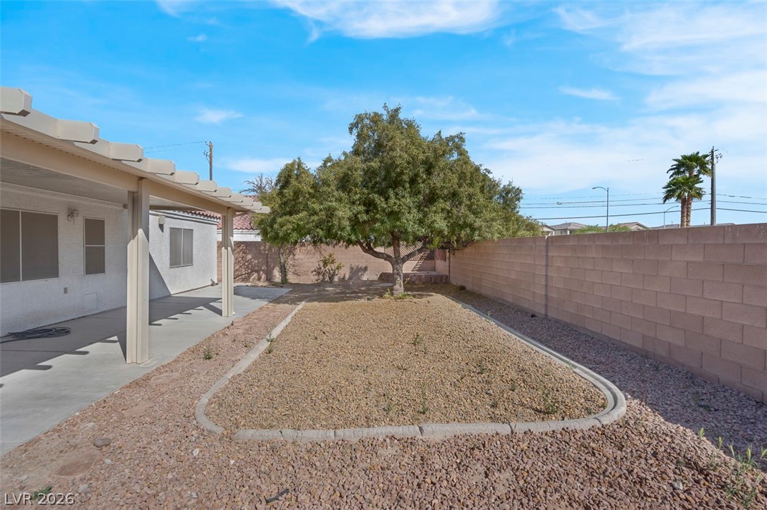 2007 Mountain Sunset Avenue North Las Vegas, NV 89031 - Photo 42 of 48