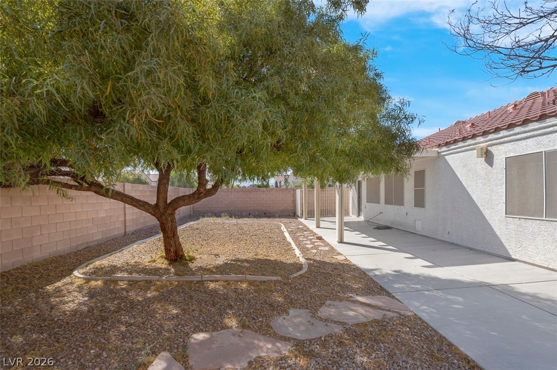 2007 Mountain Sunset Avenue North Las Vegas, NV 89031 - Photo 45 of 48