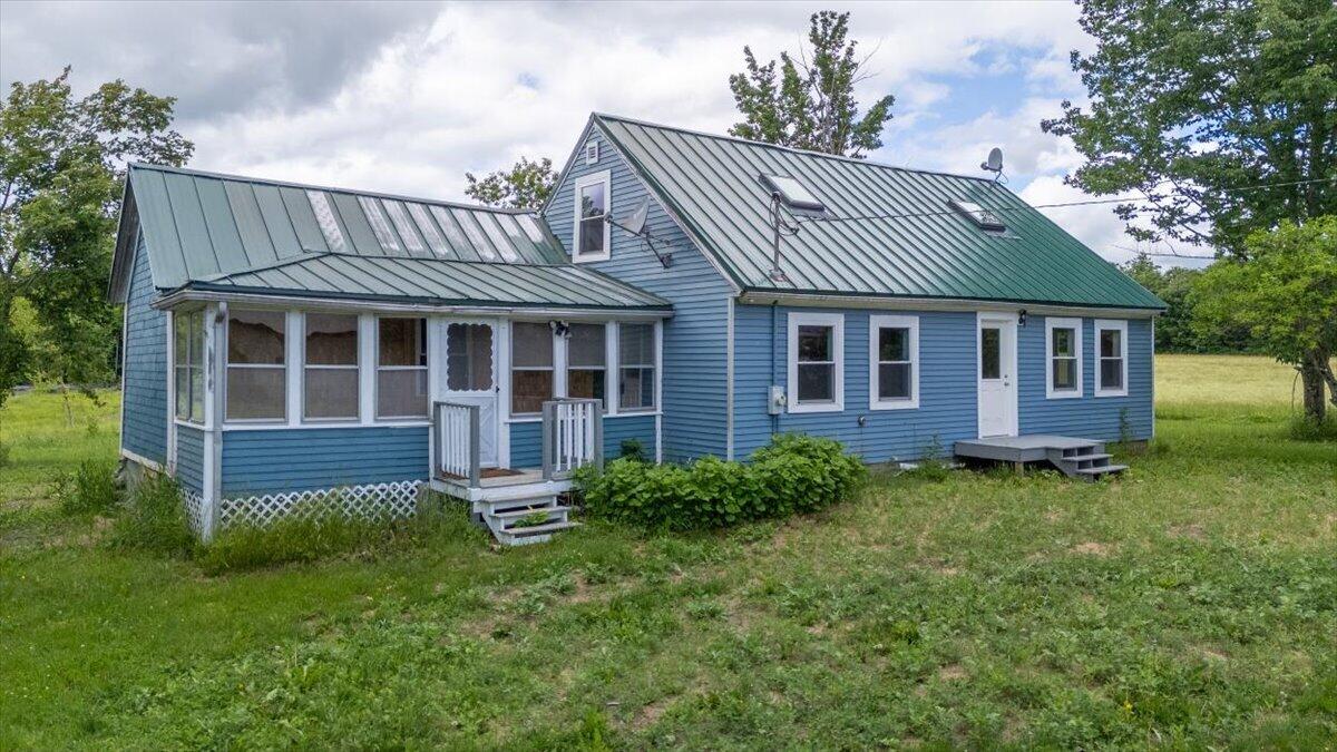 585 Waldoboro Road Washington, ME 04574 - Photo 4 of 40 31-585 Waldoboro Rd Update-61