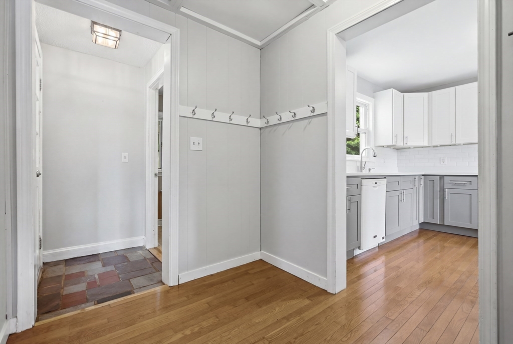 3 Myrtle Terrace Wakefield, MA 01880 - Photo 11 of 38