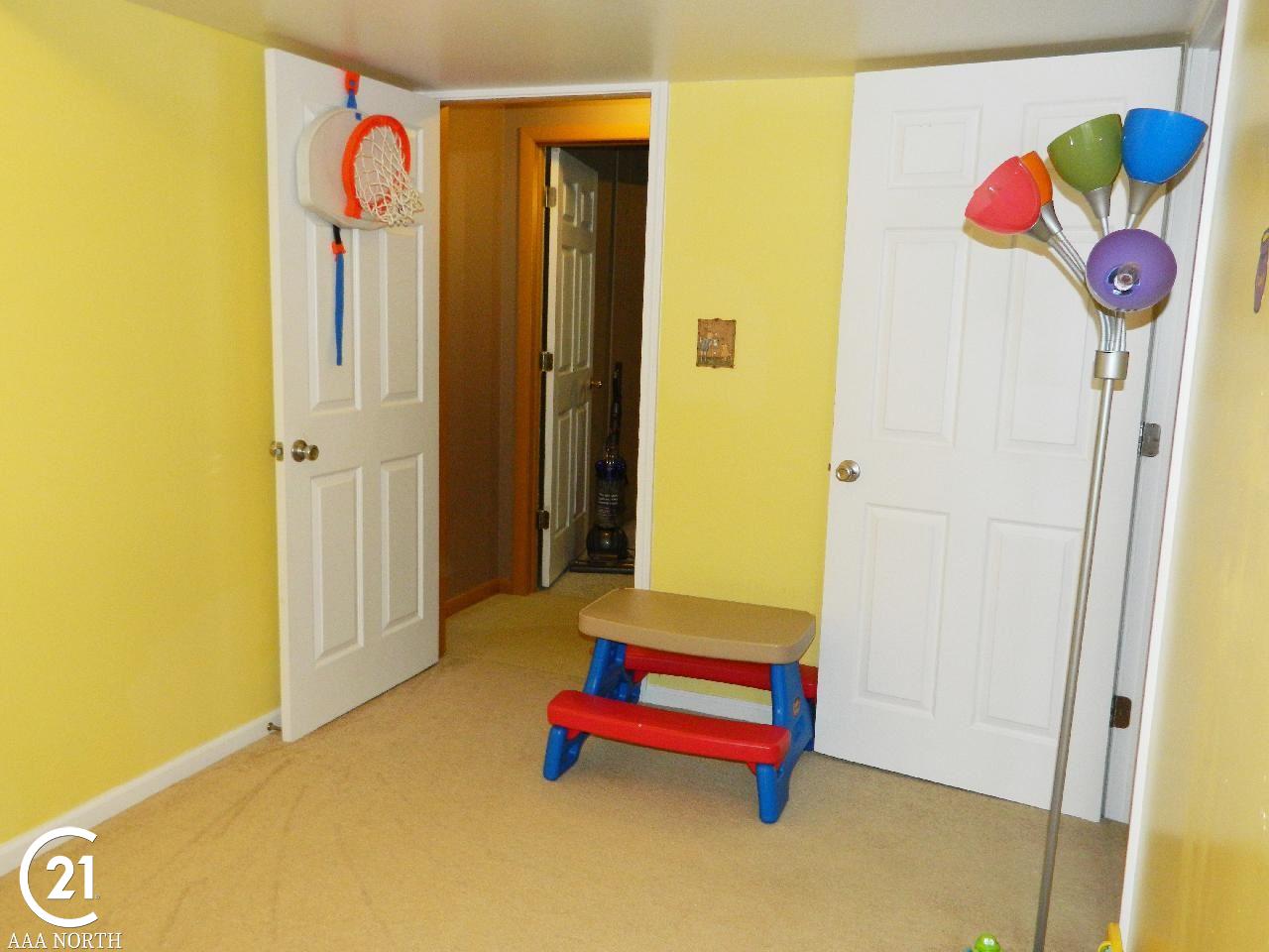 423 Ewell Street Romeo, MI 48065 - Photo 24 of 28 Playroom