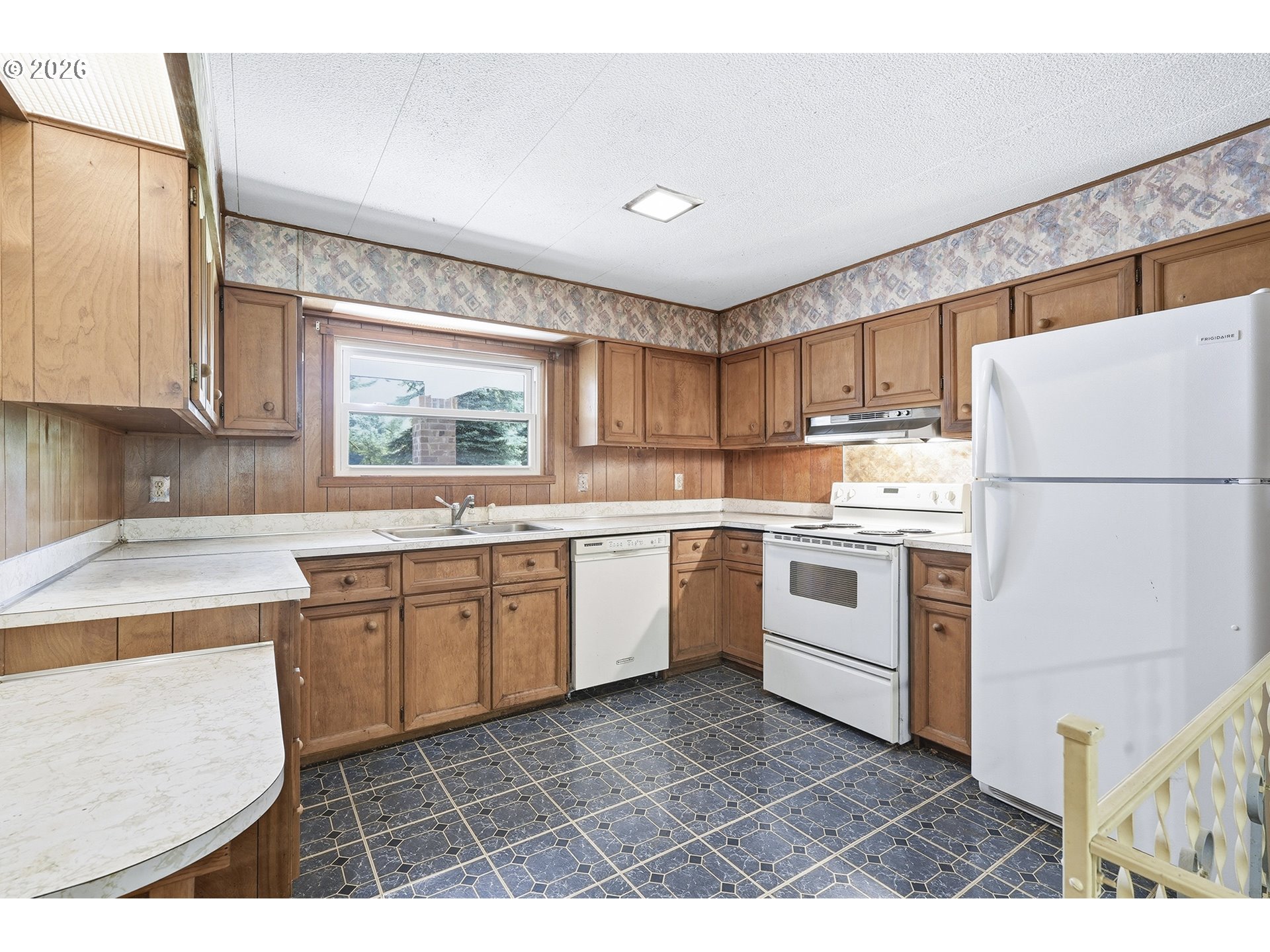 21945 South Lower Highland Road Beavercreek, OR 97004 - Photo 18 of 41 Kitchen